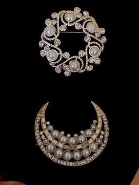 Vintage Brooch Pair